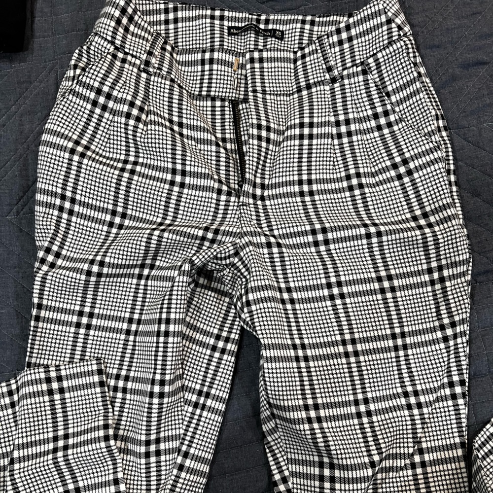 Abercrombie and fitch pants. NWT